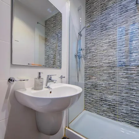 Stylish 2br With Balconies In St Julians, Paceville - 6 By Vaganza