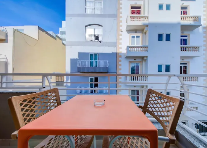 Stylish 2br With Balconies In St Julians, Paceville - 6 By Vaganza Lägenhet