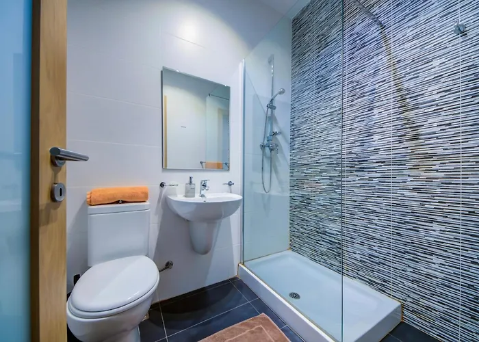 Stylish 2br With Balconies In St Julians, Paceville - 6 By Vaganza *