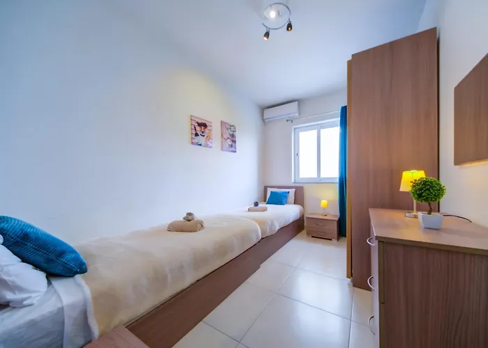 Stylish 2br With Balconies In St Julians, Paceville - 6 By Vaganza *