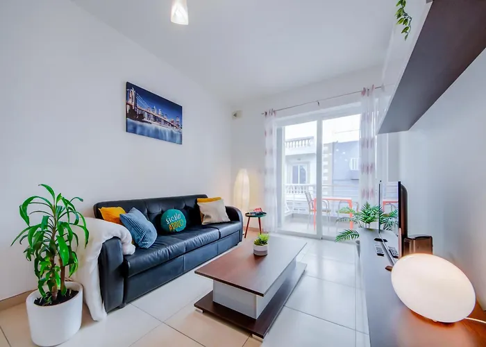 Lägenhet Stylish 2br With Balconies In St Julians, Paceville - 6 By Vaganza St. Julian's