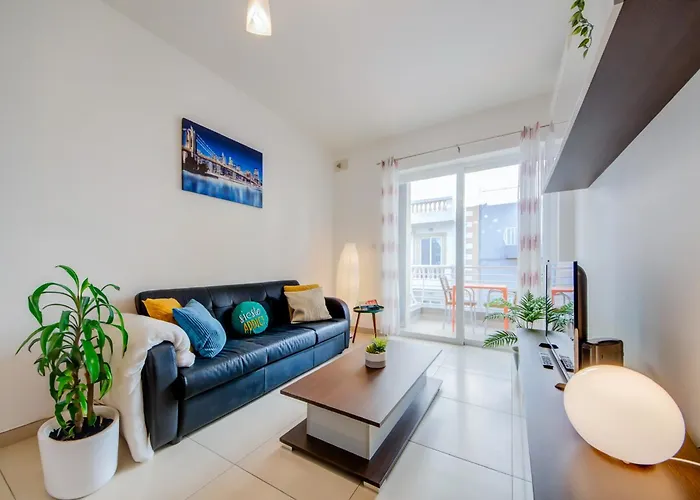 Stylish 2br With Balconies In St Julians, Paceville - 6 By Vaganza Lägenhet *